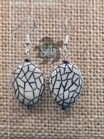 Grey and Black Crackle - Earrings